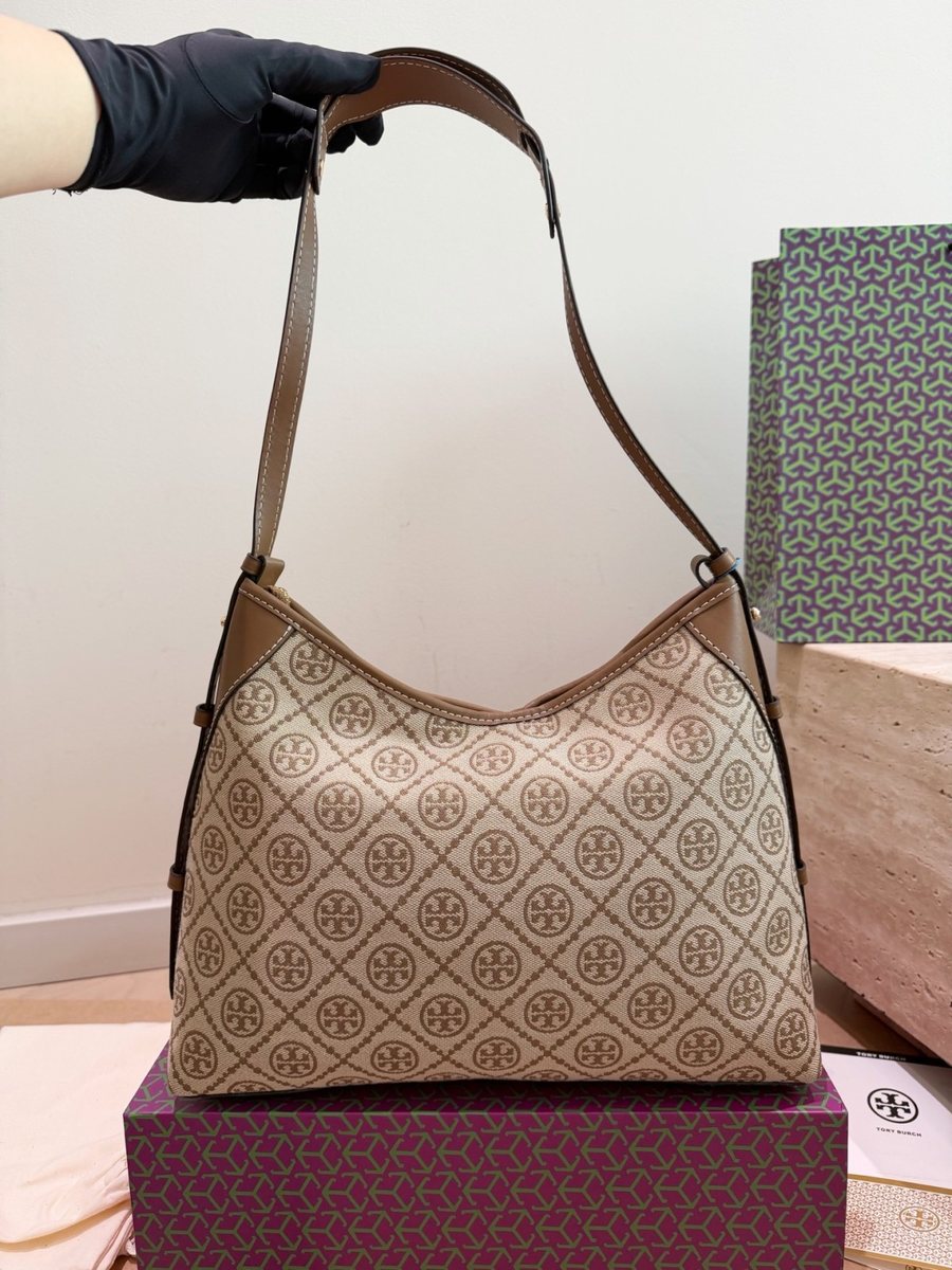 Tory Burch Handbag 160
