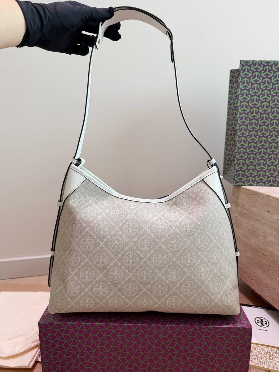 Tory Burch Handbag 162