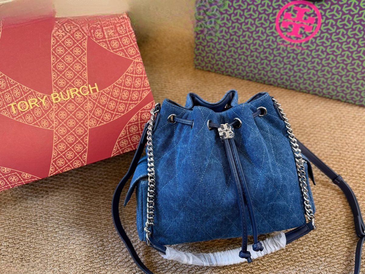 Tory Burch Handbag 206