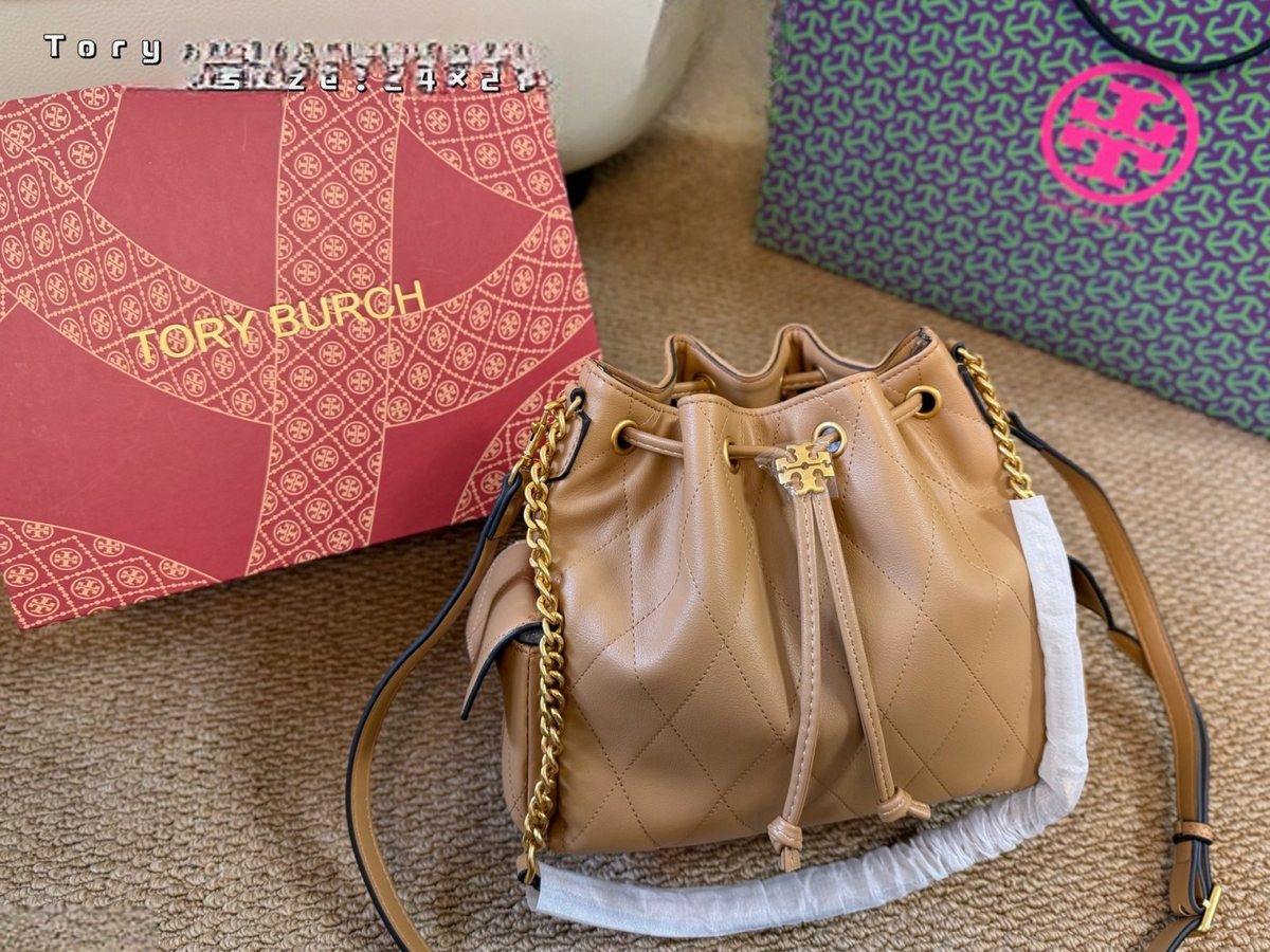 Tory Burch Handbag 209
