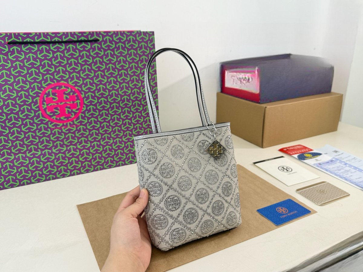 Tory Burch Handbag 230