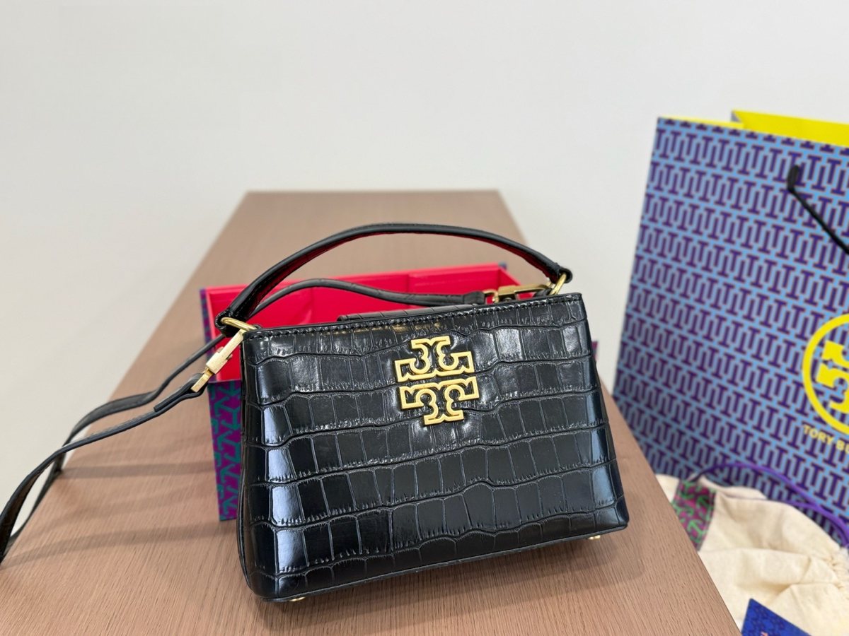 Tory Burch Handbag 238