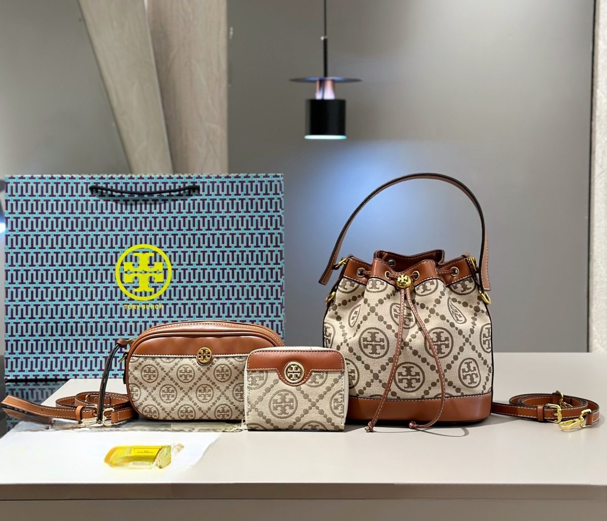 Tory Burch Handbag 270