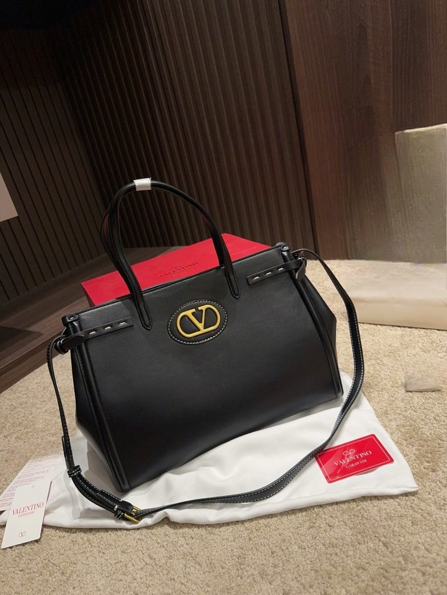 Valentino Handbag 027