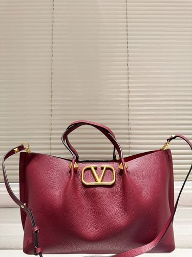 Valentino Handbag 054
