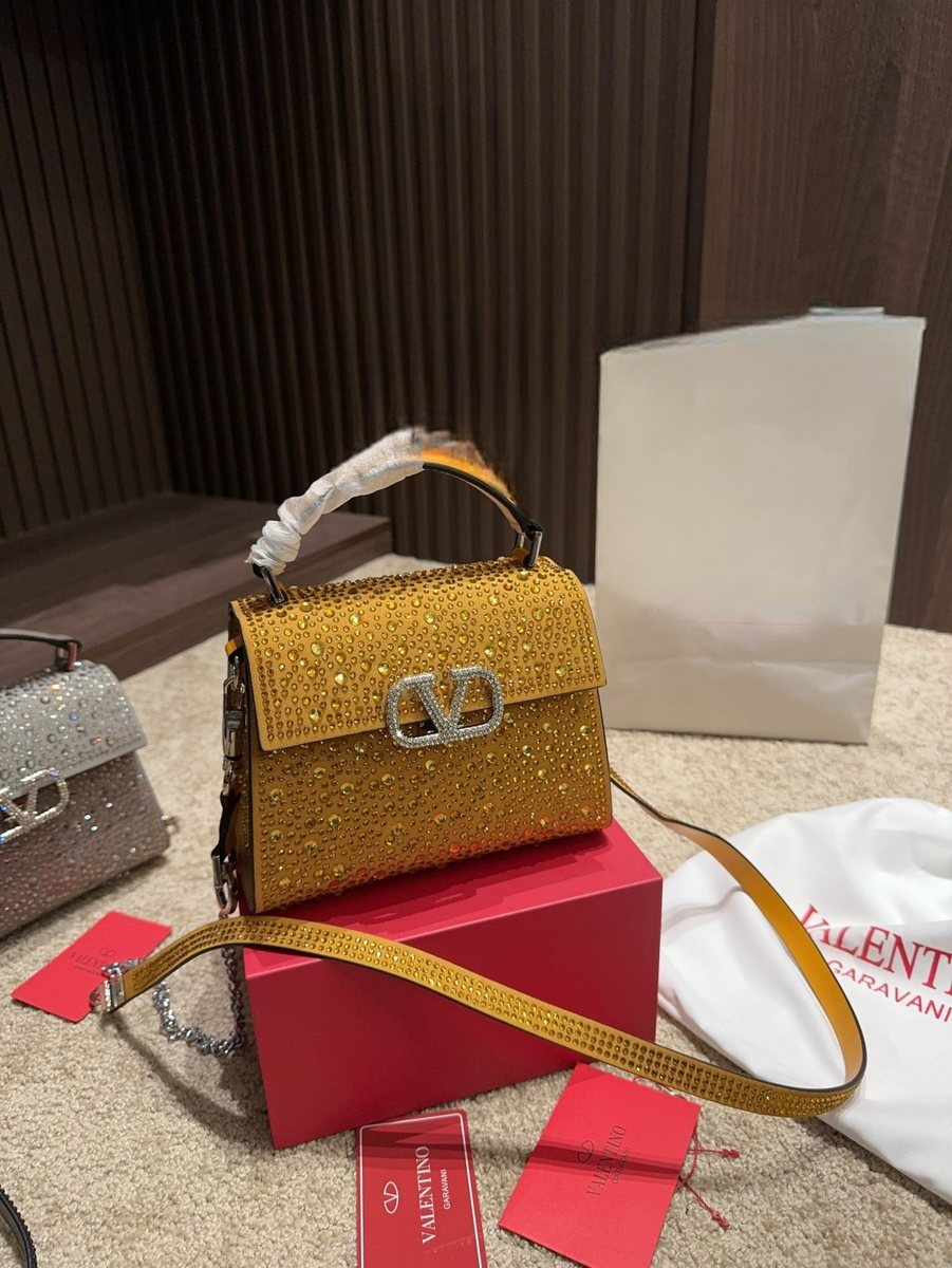 Valentino Handbag 060
