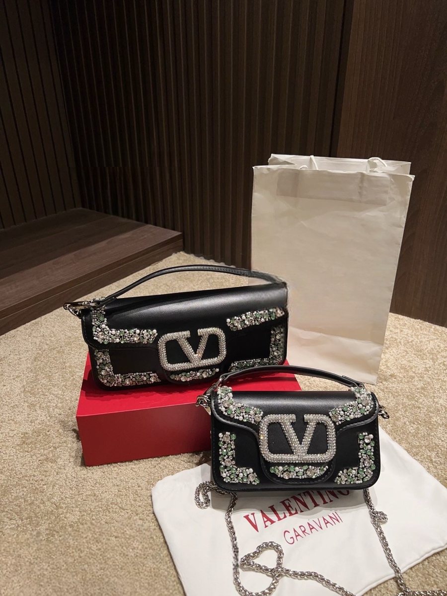 Valentino Handbag 064
