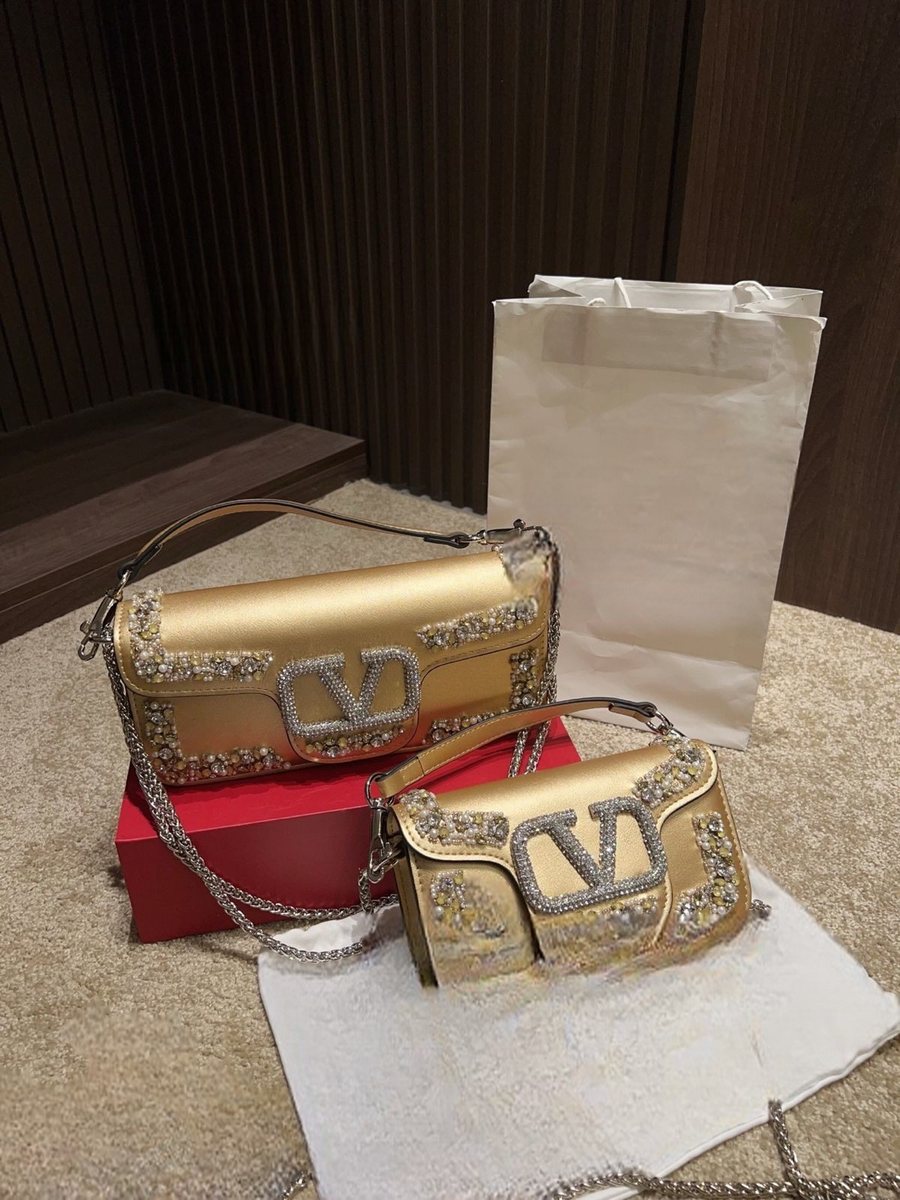 Valentino Handbag 065