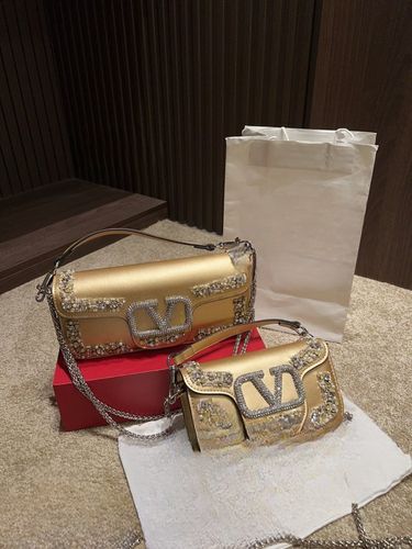 Valentino Handbag 065