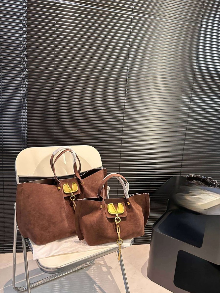 Valentino Handbag 086