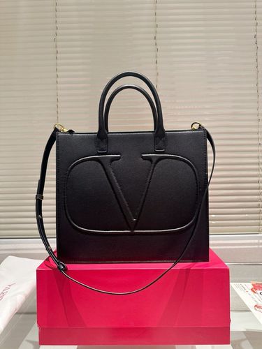 Valentino Handbag 088