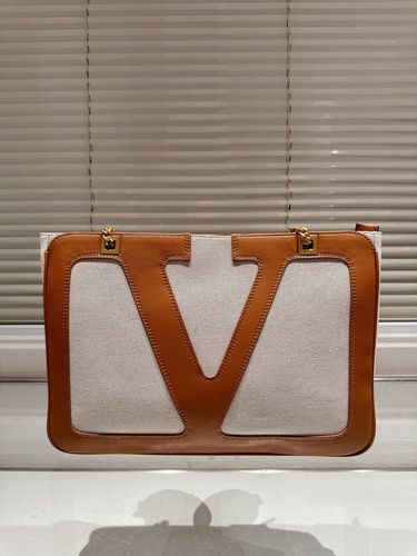 Valentino Handbag 093