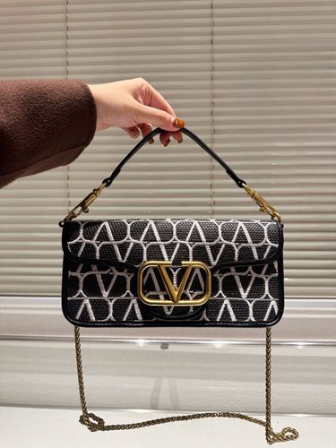 Valentino Handbag 104